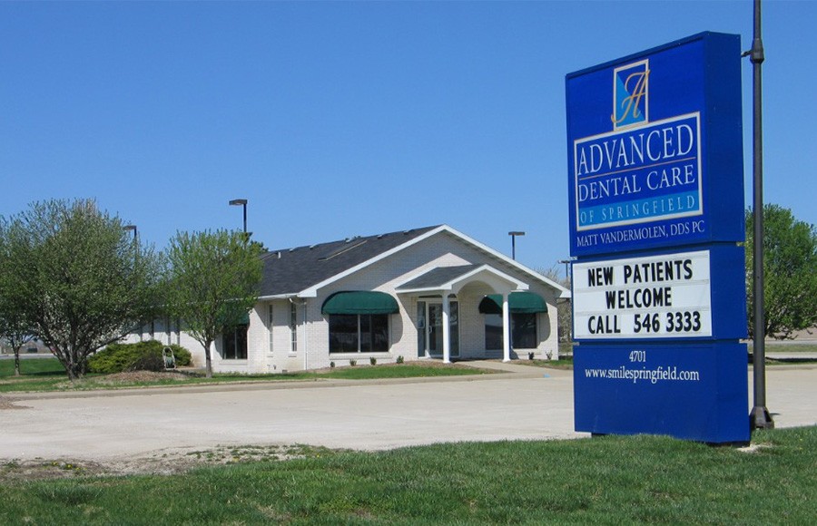 Outside view of Springfield dental office