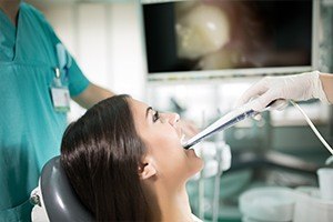 Patient receiving intraoral photos