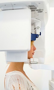 Woman receiving 3D CT scan